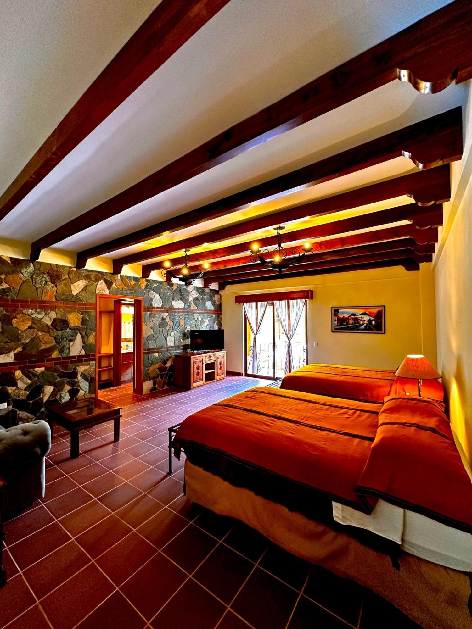 Hotel Jotam Panajachel Exterior photo